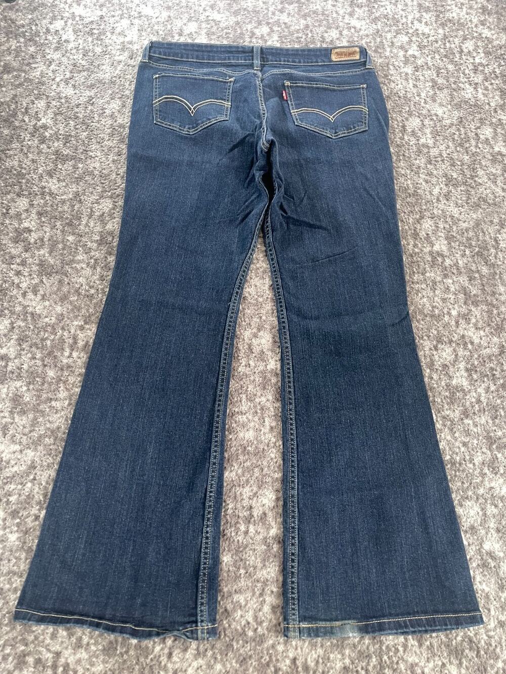 Levi's Women's 32 Fit 36x31 Dark Wash Bootcut Stretch Denim Jeans Blue Mid Rise